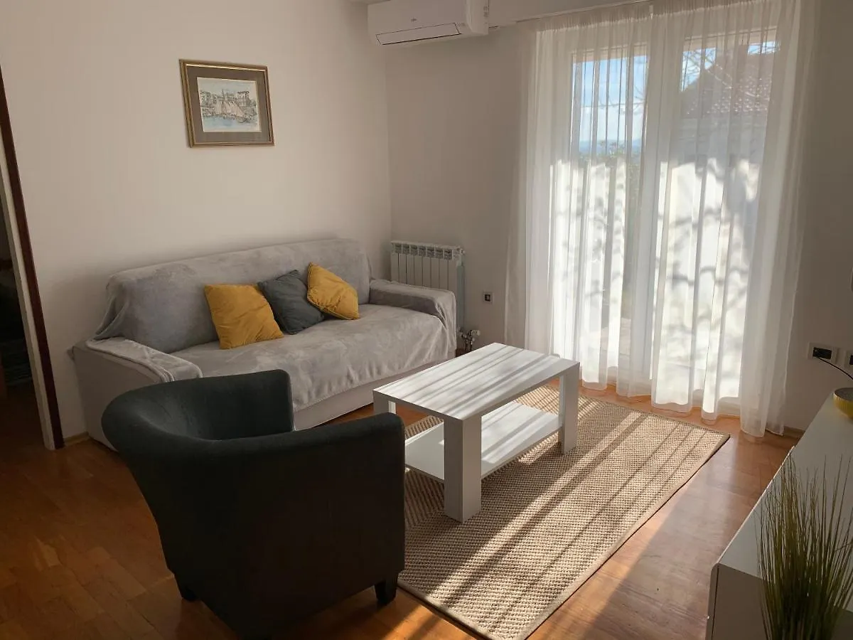 Deluxe Apartment Dora With A Private Parking, Terrace And See View Rijeka