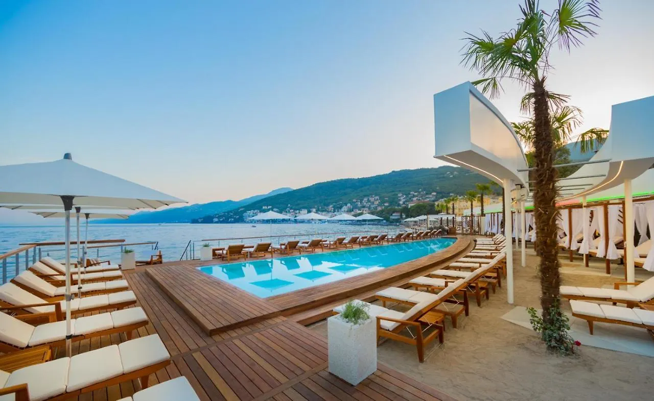Deluxe Apartment Dora With A Private Parking, Terrace And See View Rijeka 0*,