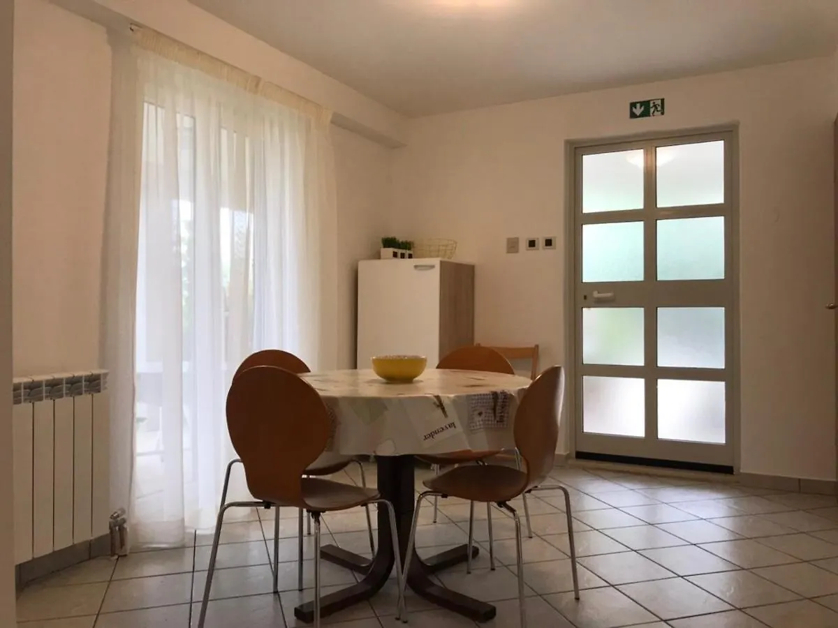 Deluxe Apartment Dora With A Private Parking, Terrace And See View Rijeka